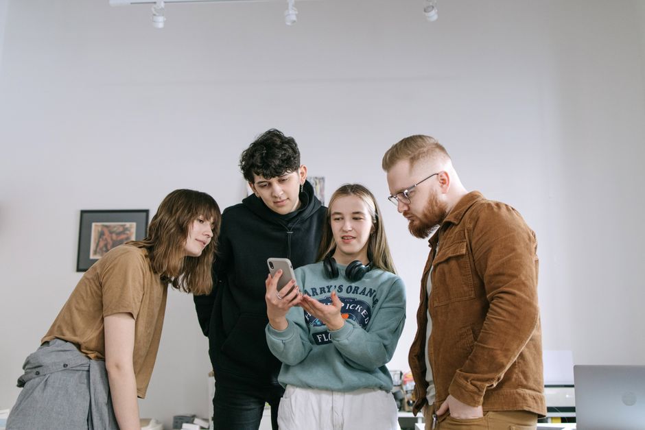Porträt von Dozentin für UX Research